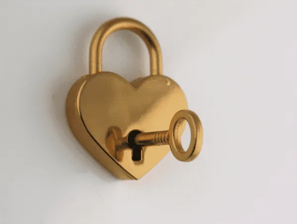 Gold Coloured Love Lock Photo Pendant