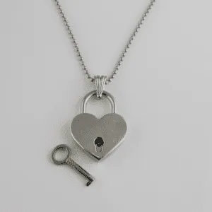 Silver Coloured Love Lock Photo Pendant