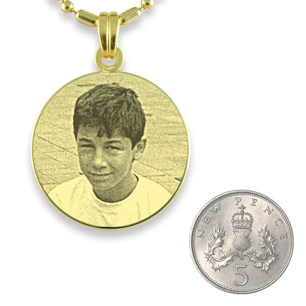 5p Scale of Gold Plated Medium Round Photo Pendant