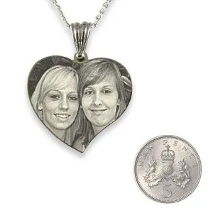 5p Scale Rhodium Plated Medium Heart Photo etched Pendant