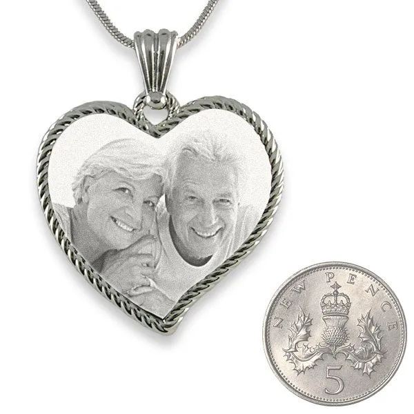 5p Scale of Rhodium Medium Rope Edged Curved Heart Photo Pendant