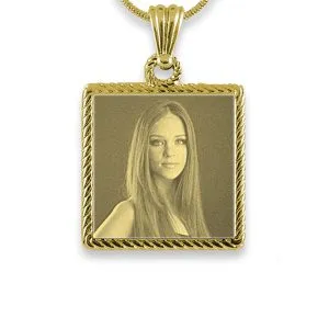 Gold Plate Rope Edge Square Photo Pendant