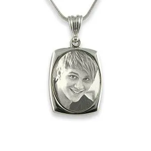 Photo Rememberance Pendant - Small Mounted Portrait Oval with Oblong Mount