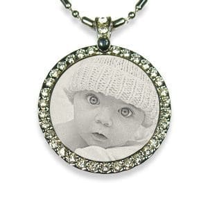 Face of Stainless Steel Round Diamante Photo Pendant