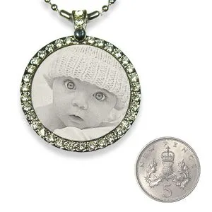 5p scale Stainless Steel Diamante Round Photo Pendant