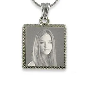 Engraved Photo of Stainless Steel Rope Edged Square Photo Pendant